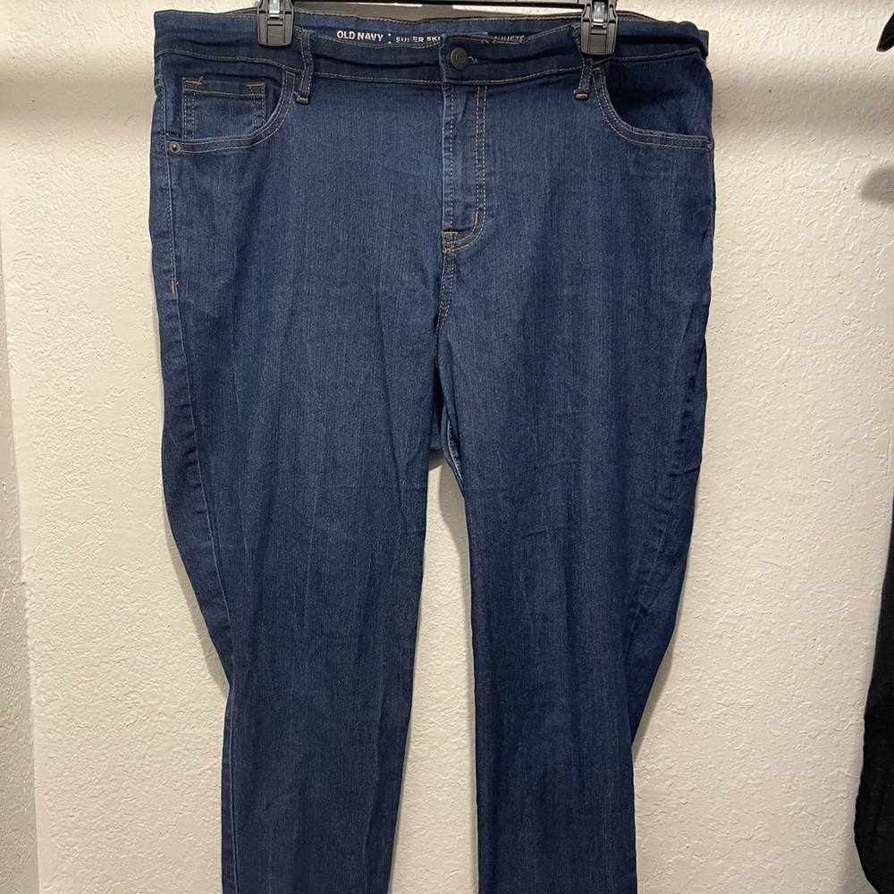 Old navy women’s size 16 skinny jeans